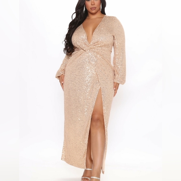 Long sleeve gold sequin fitted v neckline long floor length gown - Picture 4 of 6